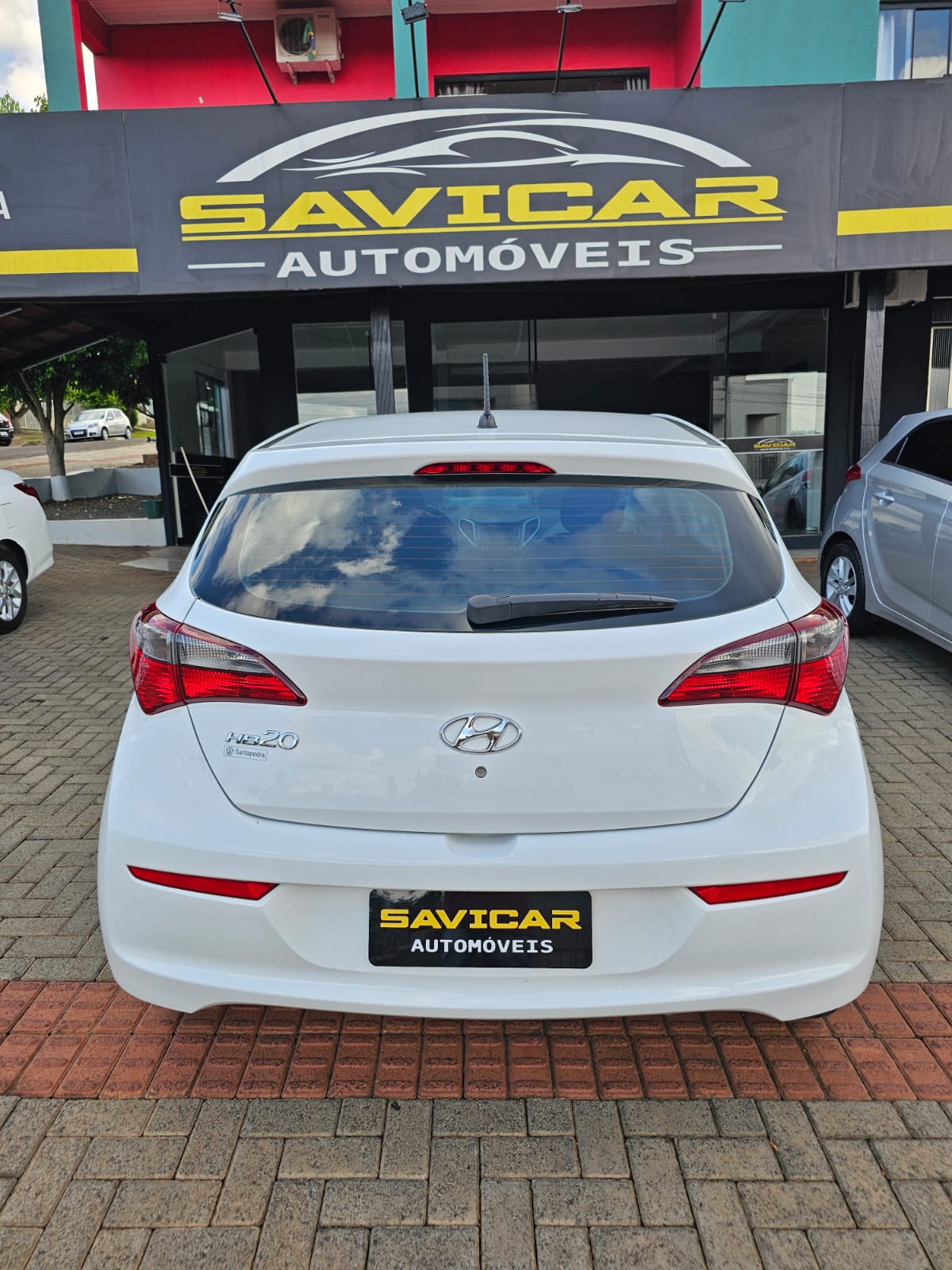 HYUNDAI HB20